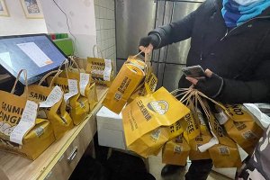 开粥店选择加盟还是自营？